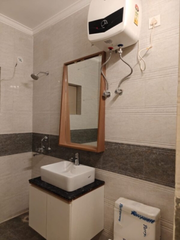 WhatsApp Image 2025-09-19 at 16.36.13 (1)